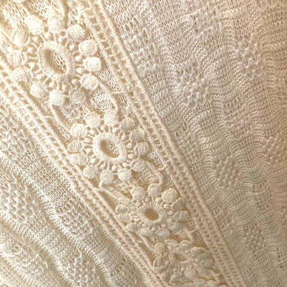 Short sleeve white top - Picture 2 of 3